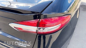 2020 Ford Fusion Hybrid Titanium - miniatura 20