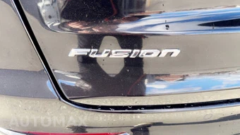 2020 Ford Fusion Hybrid Titanium - miniatura 21