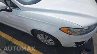 2020 Ford Fusion S – miniatura 21