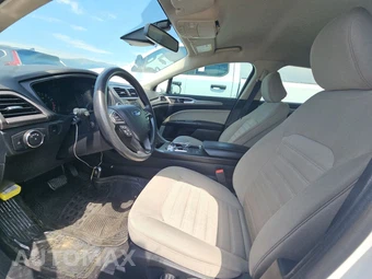 2020 Ford Fusion S – miniatura 7