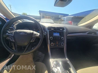 2020 Ford Fusion S – miniatura 11