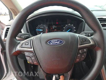 2020 Ford Fusion S – miniatura 10