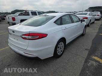 2020 Ford Fusion S – miniatura 4
