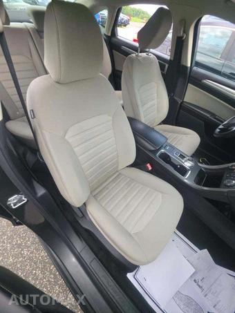 2020 Ford Fusion S - miniatura 18