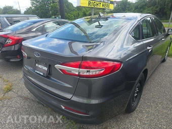 2020 Ford Fusion S - miniatura 3