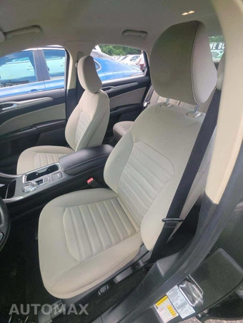 2020 Ford Fusion S - miniatura 6