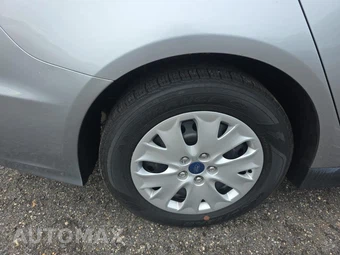 2020 Ford Fusion S - miniatura 10