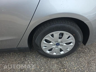 2020 Ford Fusion S - miniatura 11