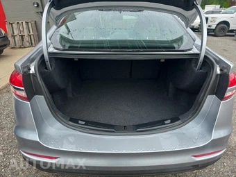 2020 Ford Fusion S - miniatura 19