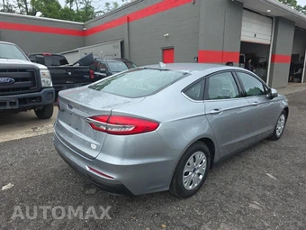2020 Ford Fusion S - miniatura 4