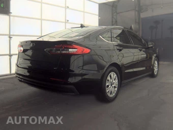 2020 Ford Fusion S – miniatura 4