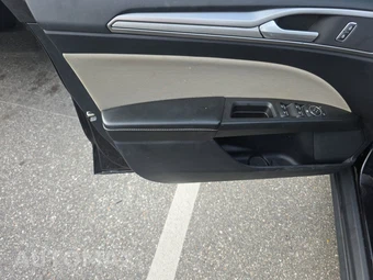 2020 Ford Fusion S – miniatura 9