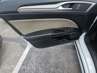 2020 Ford Fusion S – miniatura 9