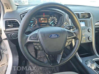 2020 Ford Fusion S – miniatura 10
