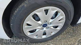 2020 Ford Fusion S – miniatura 19
