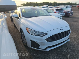 2020 Ford Fusion S – miniatura 3