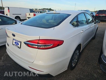 2020 Ford Fusion S – miniatura 4