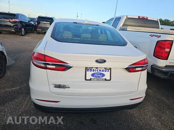 2020 Ford Fusion S – miniatura 5
