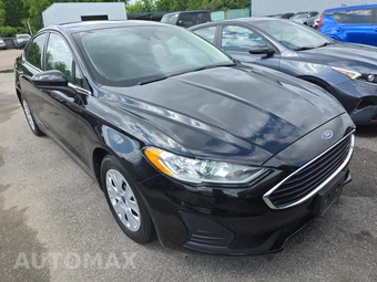2020 Ford Fusion S – miniatura 3