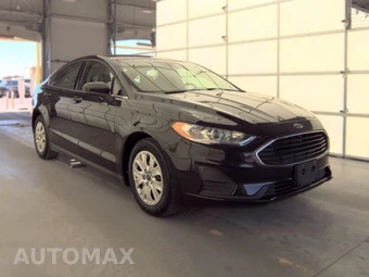 2020 Ford Fusion S - miniatura 3