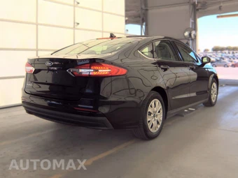 2020 Ford Fusion S - miniatura 4