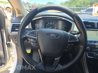 2020 Ford Fusion SE - miniatura 10