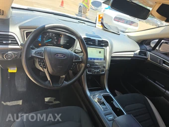 2020 Ford Fusion SE - miniatura 11