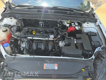 2020 Ford Fusion SE - miniatura 15