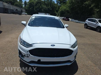 2020 Ford Fusion SE - miniatura 2