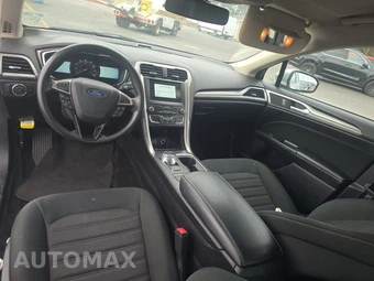 2020 Ford Fusion SE - miniatura 11