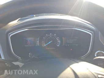 2020 Ford Fusion SE - miniatura 12