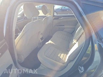 2020 Ford Fusion SE - miniatura 13