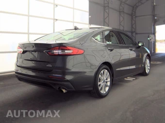 2020 Ford Fusion SE - miniatura 4