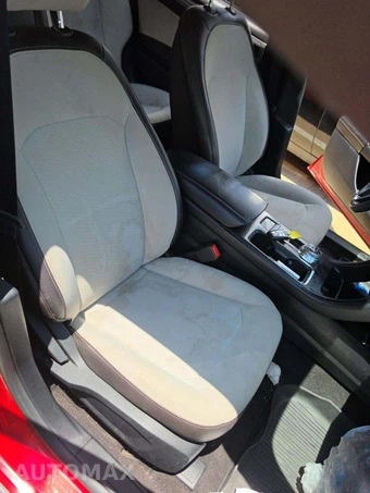 2020 Ford Fusion SE – miniatura 18