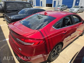 2020 Ford Fusion SE – miniatura 3