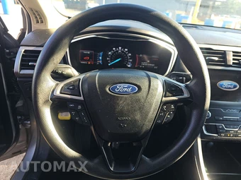 2020 Ford Fusion SE - miniatura 10