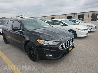2020 Ford Fusion SE - miniatura 3