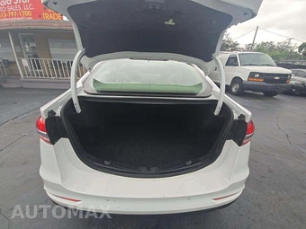 2020 Ford Fusion SE – miniatura 14