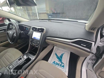 2020 Ford Fusion SE – miniatura 19