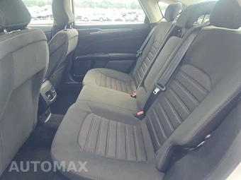2020 Ford Fusion SE - miniatura 13
