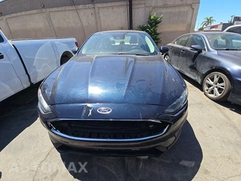 2020 Ford Fusion SE - miniatura 2