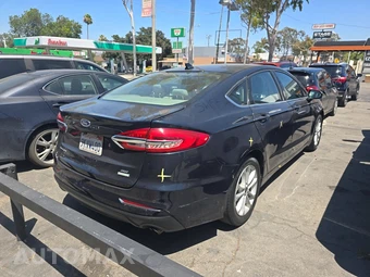 2020 Ford Fusion SE - miniatura 4