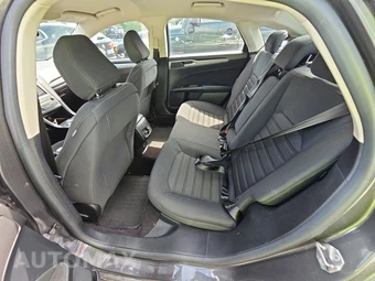 2020 Ford Fusion SE - miniatura 13