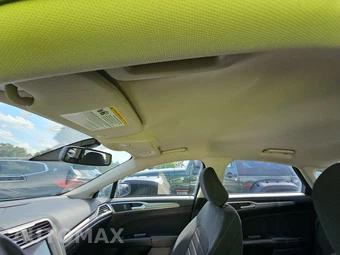 2020 Ford Fusion SE - miniatura 17