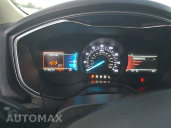 2020 Ford Fusion SE – miniatura 12
