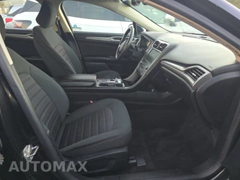 2020 Ford Fusion SE – miniatura 8