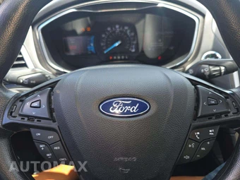 2020 Ford Fusion SE – miniatura 24