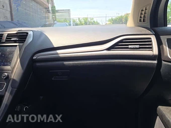 2020 Ford Fusion SE – miniatura 19