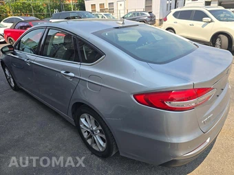 2020 Ford Fusion SE – miniatura 2