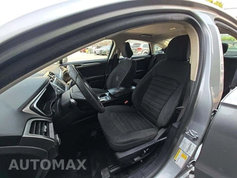 2020 Ford Fusion SE – miniatura 6